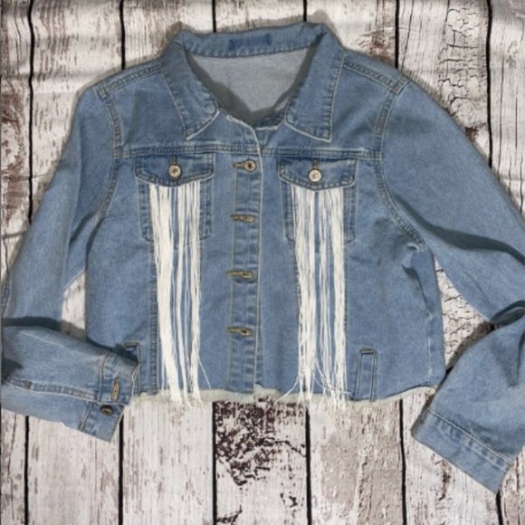 NEW Combs Cropped Denim Fringe Jacket - Picture 2 of 4